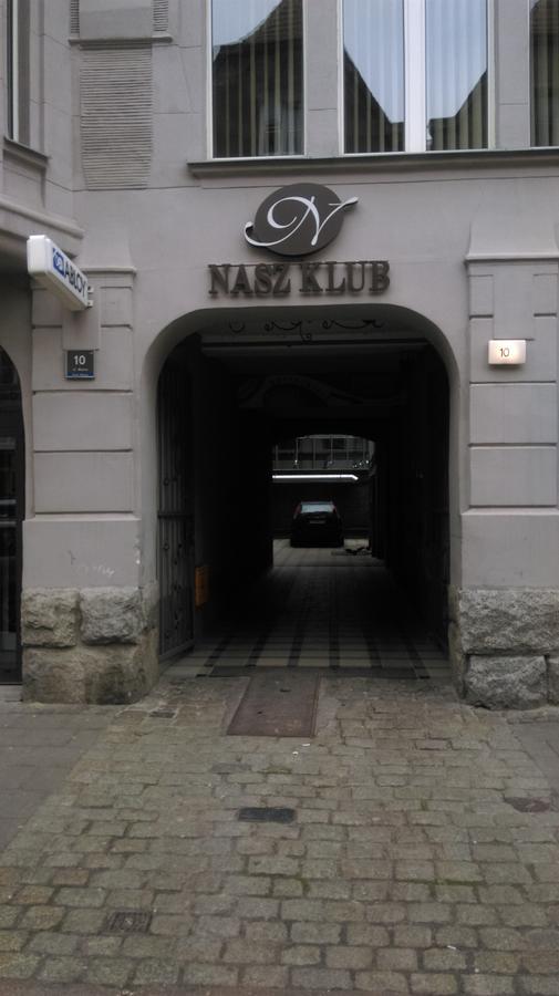 Nasz Klub - Pokoje Goscinne Poznan Luaran gambar